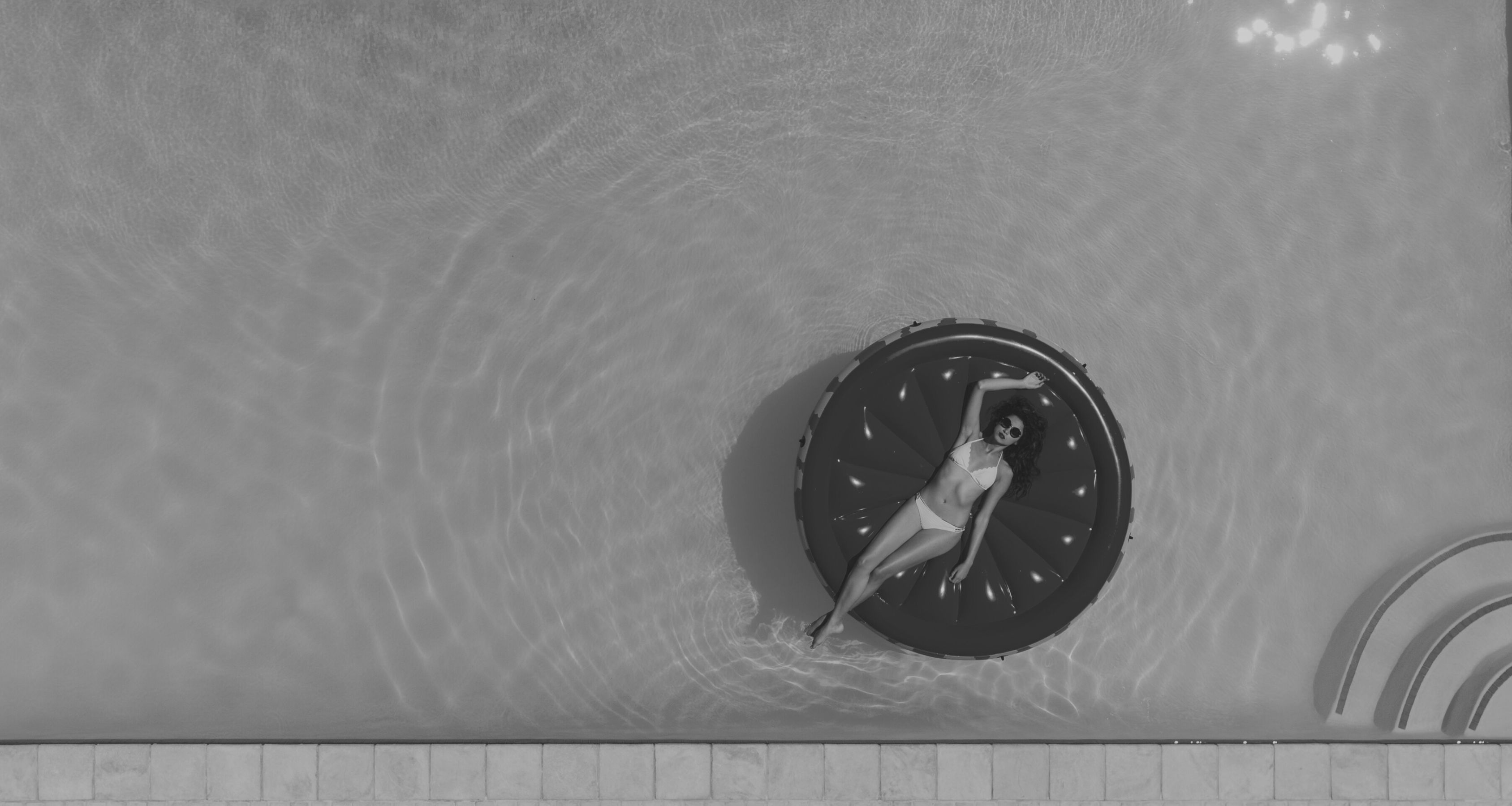 Hero banner image adoute